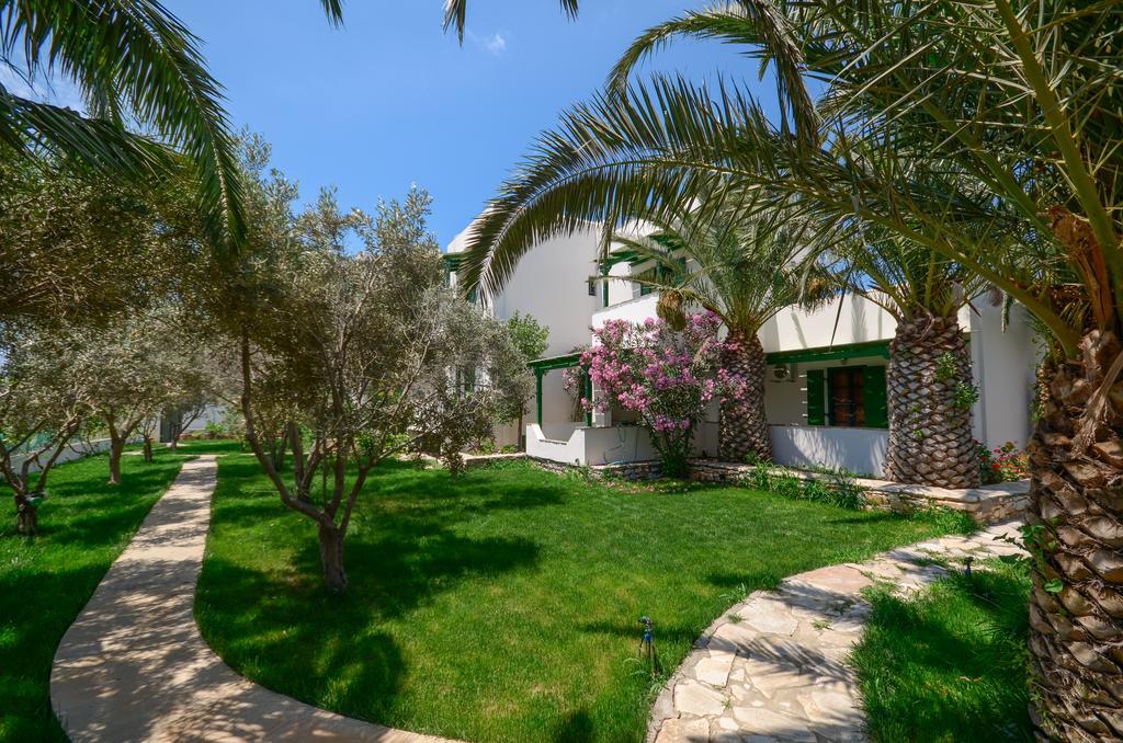 Studios Vrettos Beachfront Hotel Πλάκα Εξωτερικό φωτογραφία