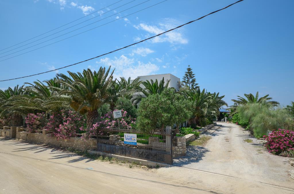 Studios Vrettos Beachfront Hotel Πλάκα Εξωτερικό φωτογραφία