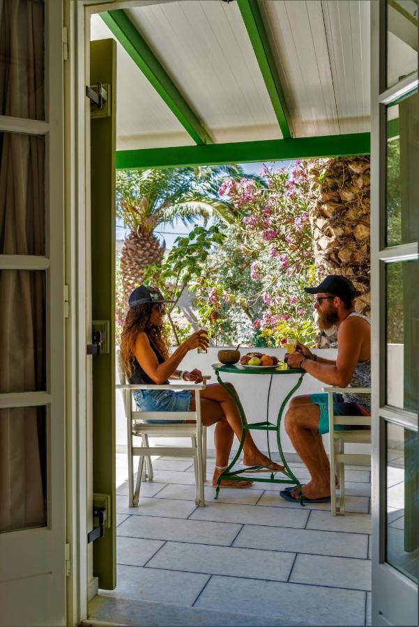 Studios Vrettos Beachfront Hotel Πλάκα Εξωτερικό φωτογραφία