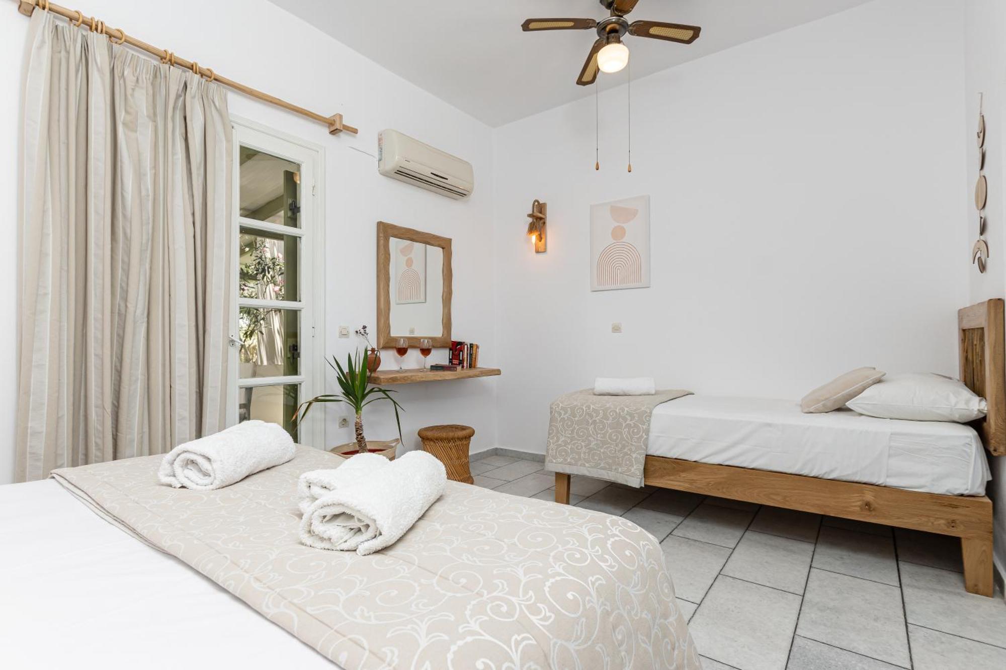 Studios Vrettos Beachfront Hotel Πλάκα Εξωτερικό φωτογραφία